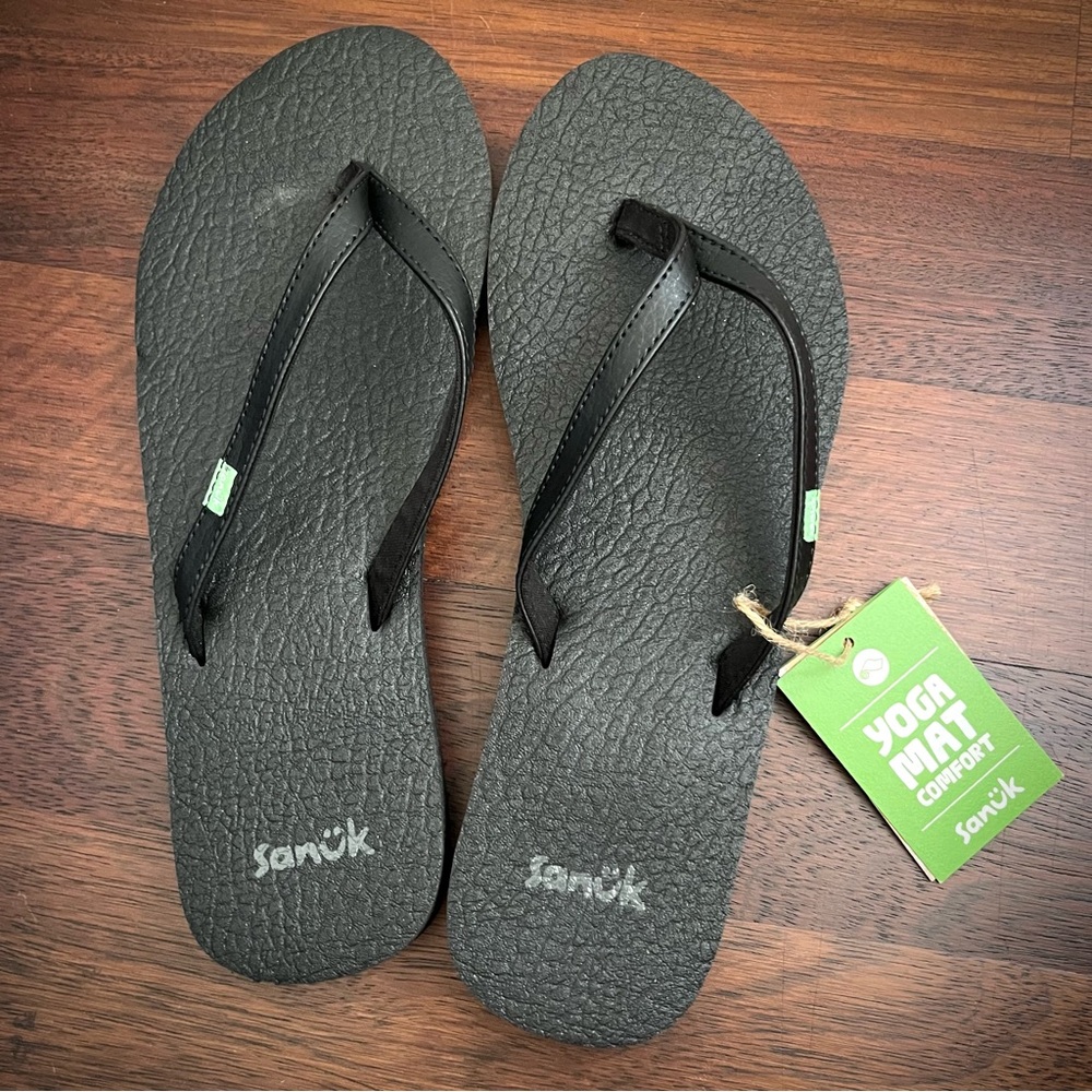 NWT Sanuk Yoga Spree 4 - Size 8 Women’s